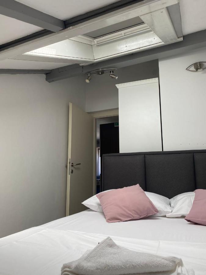 Apartment City Vibe, Great Location! Шибеник Экстерьер фото