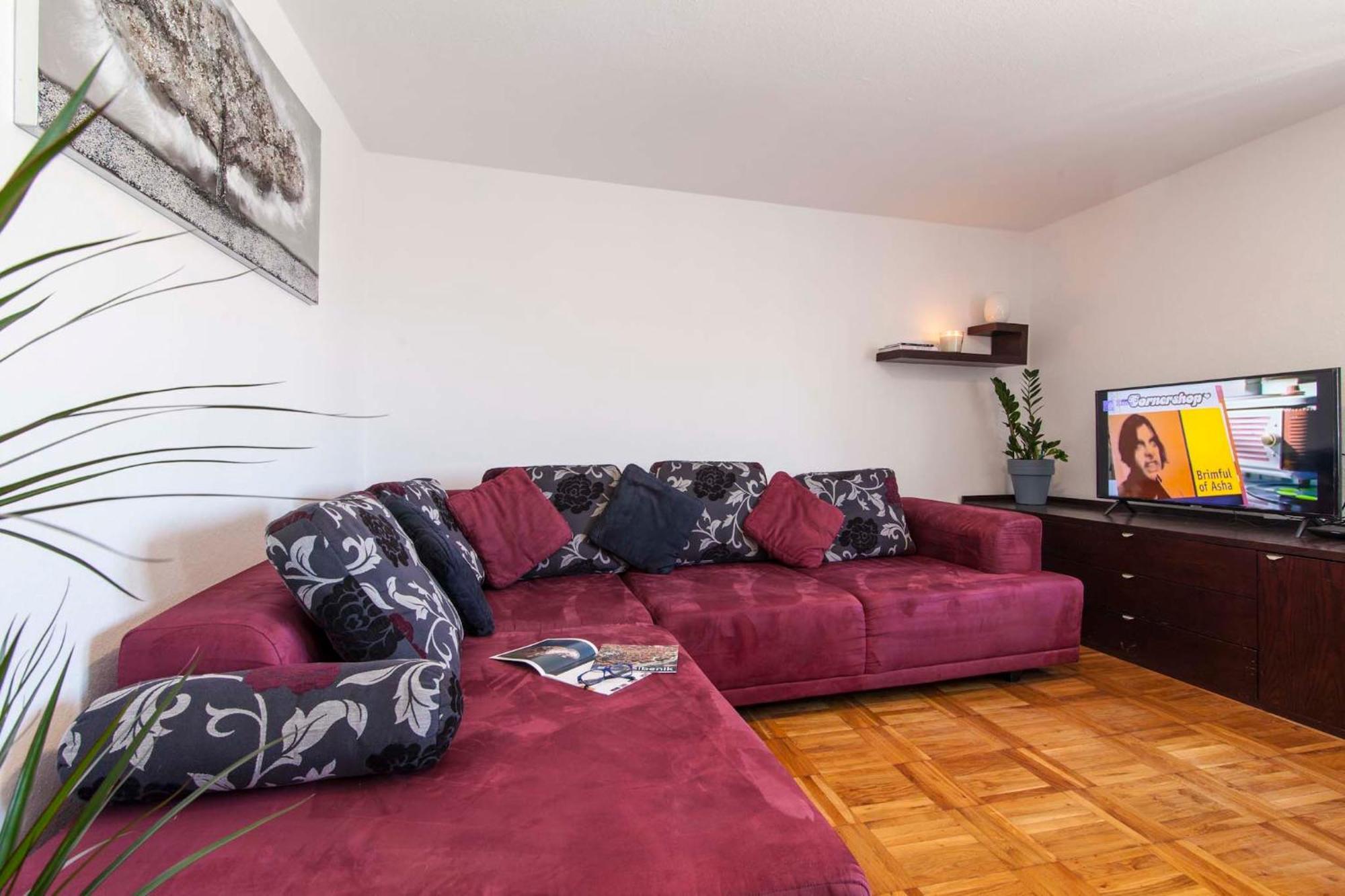 Apartment City Vibe, Great Location! Шибеник Экстерьер фото